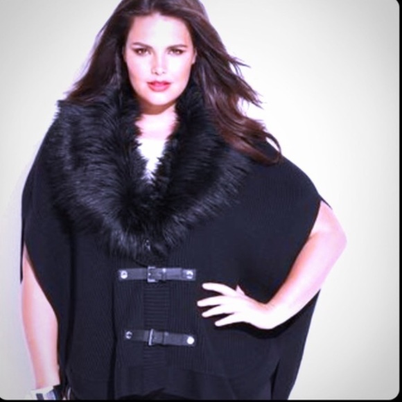 & Michael Kors Faux Fur Trim Buckle Poncho